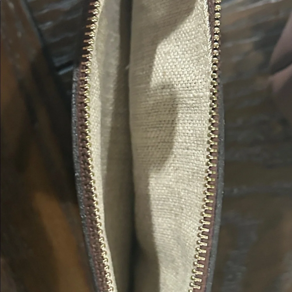 Gucci Craft Canvas & Leather Tote Bag - Picture 12 of 12